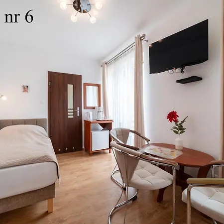 Apartamenty I Pokoje Goscinne Willa Dawid Jastarnia Exterior photo